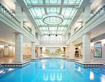 THE GRAND HOTEL & SUITES TORONTO