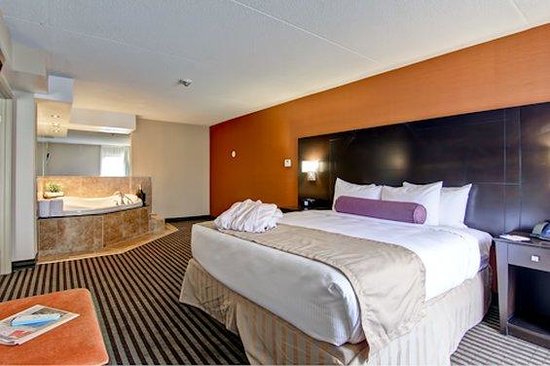 BEST WESTERN PLUS Toronto North York Hotel & Suites