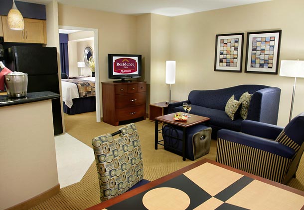 Residence Inn by Marriott Toronto Downtown / Entertainment District