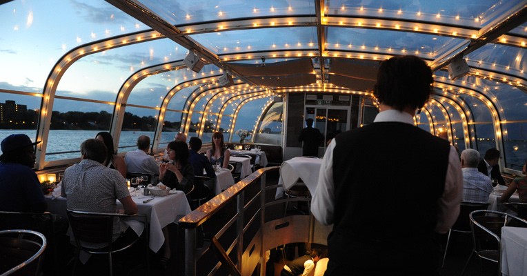 Le BateauMouche Montreal