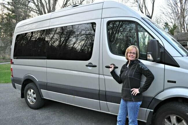 Ottawa to Toronto rideshare in silver VAN